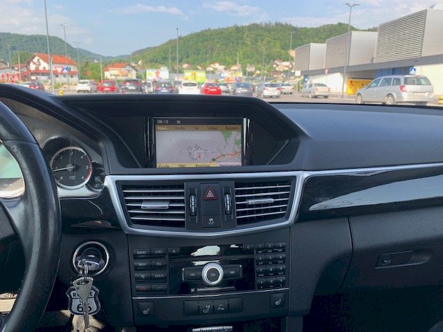Mercedes E200  W 212