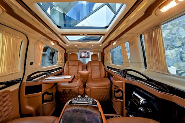 Mercedes Viano Klassen, 2012 god.