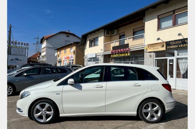 +Mercedes-Benz B-klasa 180 CDI automatik *bixenon