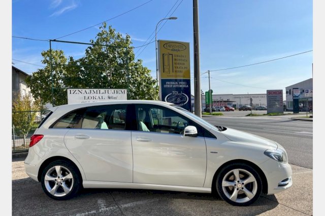 +Mercedes-Benz B-klasa 180 CDI automatik *bixenon