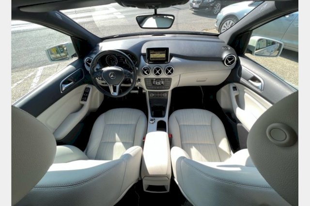 +Mercedes-Benz B-klasa 180 CDI automatik *bixenon