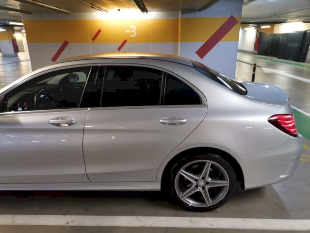 Mercedes-Benz C-klasa 180 d AMG
