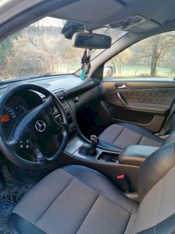 Mercedes-Benz C-klasa 220