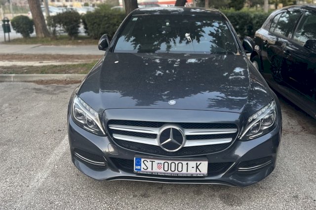 Mercedes-Benz C-klasa 220d AMG