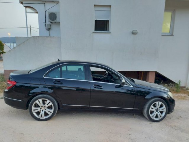 Mercedes-Benz C-klasa 2.2 CDI