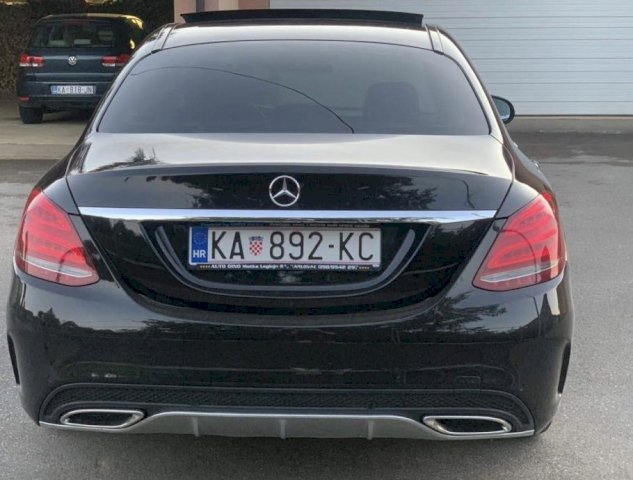 Mercedes-Benz C-klasa 250 d 4MATIC AMG