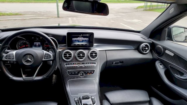 Mercedes-Benz C-klasa C 200AMG