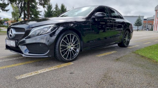 Mercedes-Benz C-klasa C 200AMG