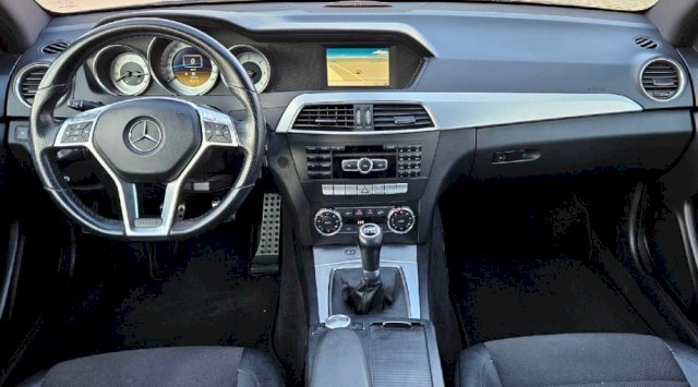 Mercedes-Benz C-klasa Coupe 220 CDI * AMG PAKET *