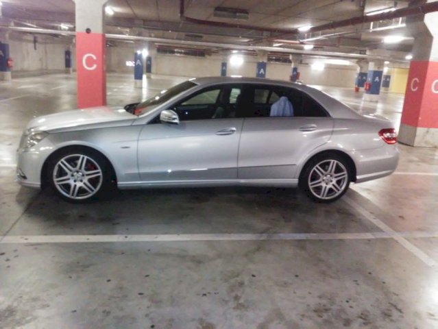 Mercedes-Benz E-klasa 220 AMG line motor