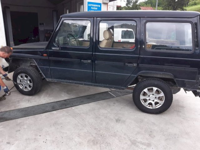 Mercedes-Benz GD 300