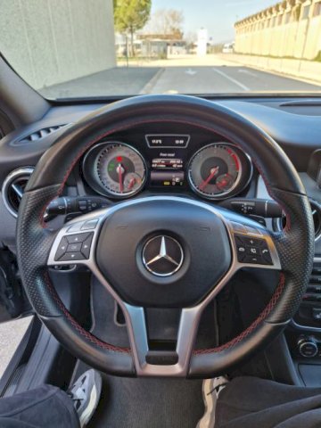 Mercedes-Benz GLA 220 CDI AMG