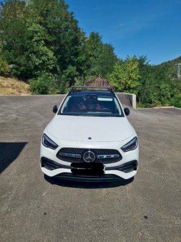 Mercedes-Benz GLA 250 4 MATIC Automatik
