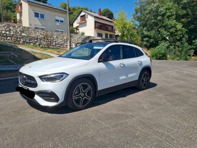 Mercedes-Benz GLA 250 4 MATIC Automatik