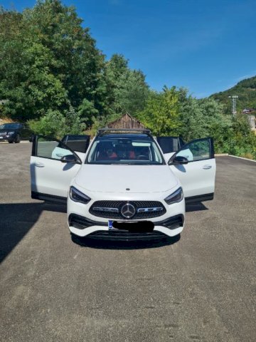 Mercedes-Benz GLA 250 4 MATIC Automatik