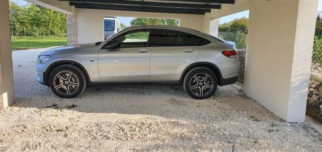 Mercedes-Benz GLC 300 de diesel,mog zamjene auto,