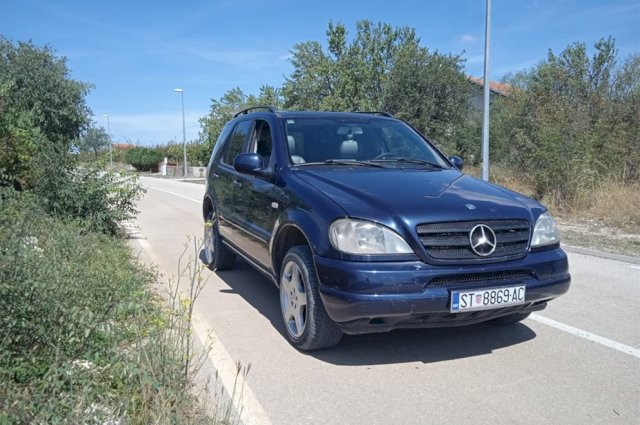 Mercedes-Benz ML 320