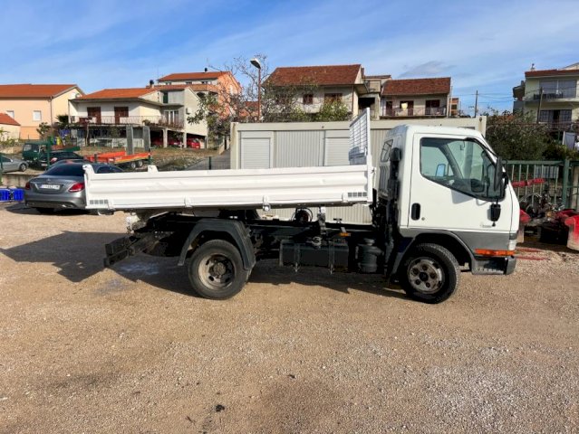 Micubishi canter, 2004 god.