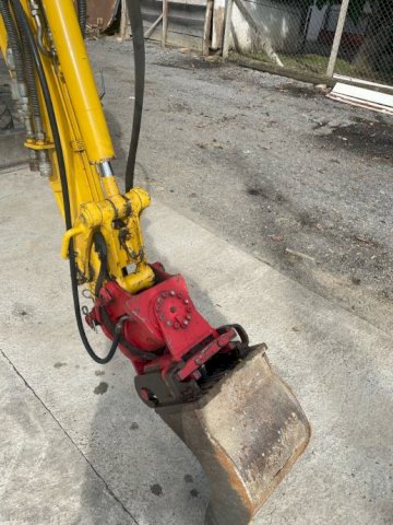 Mini bager Komatsu