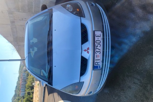 Mitsubishi Colt 1.1 plin benz