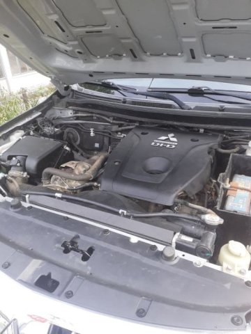 Mitsubishi L200 2.4 DI-D 4X4