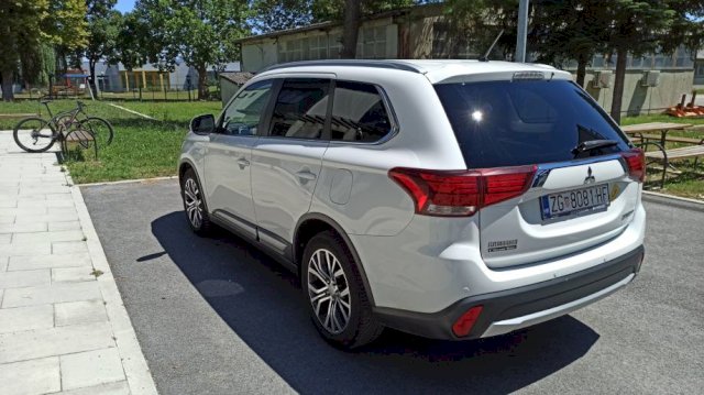 Mitsubishi Outlander 2,2 DI-D 4x4
