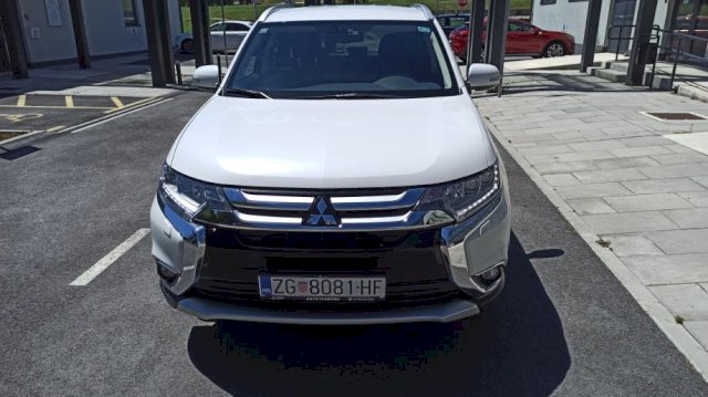 Mitsubishi Outlander 2,2 DI-D 4x4