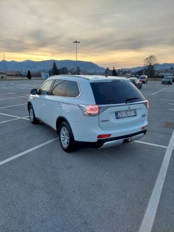 Mitsubishi Outlander Plug-in hybrid (PHEV)