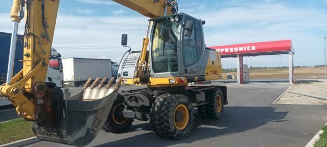 New Holland MH 5.6, Brza spojka 2 korpe, moze zam