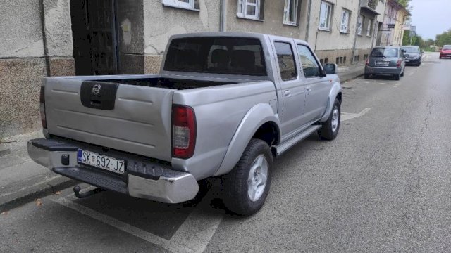 Nissan Navara Pick Up 2,5 DI 4x4, 2005. god.