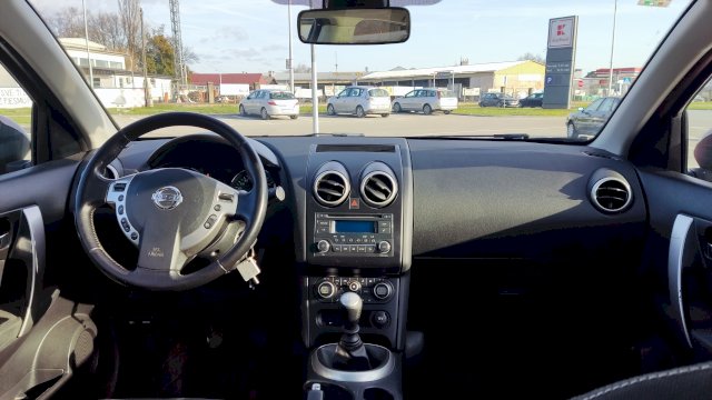 Nissan Qashqai 1.5 dci registriran godinu dana