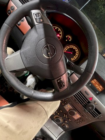 Opel Astra Coupe 1,4 GTC