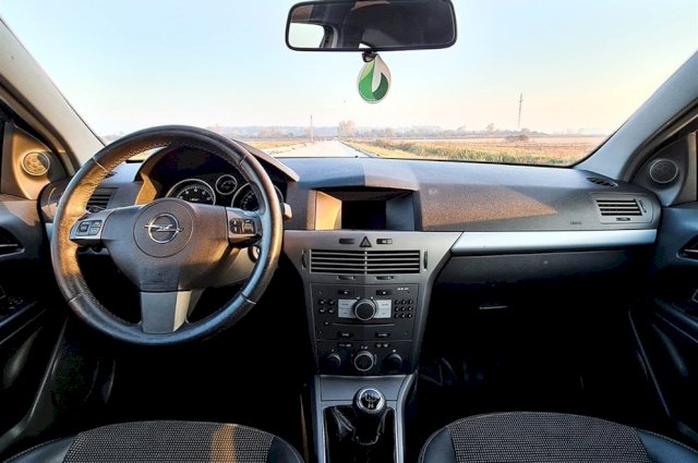 Opel Astra Coupe 1.4 LPG - reg. 03./23.