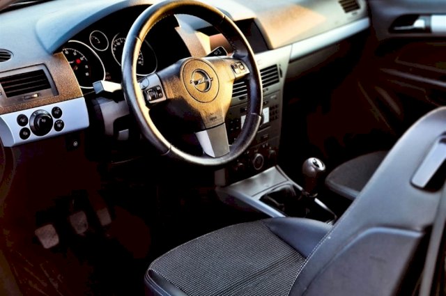 Opel Astra Coupe 1.4 LPG - reg. 03./23.