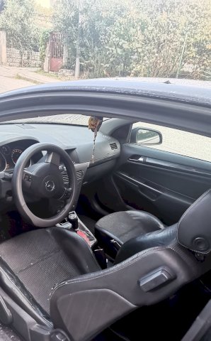 Opel Astra Gtc