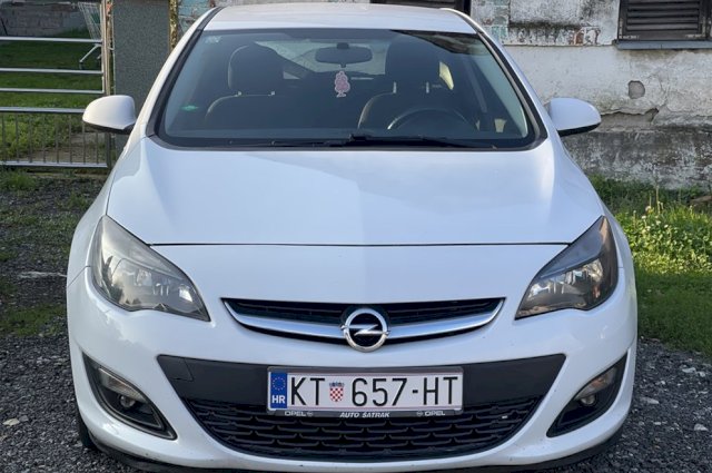 Opel Astra J 1.4 Turbo +LPG 2014