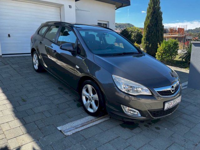 Opel Astra Karavan 1,6