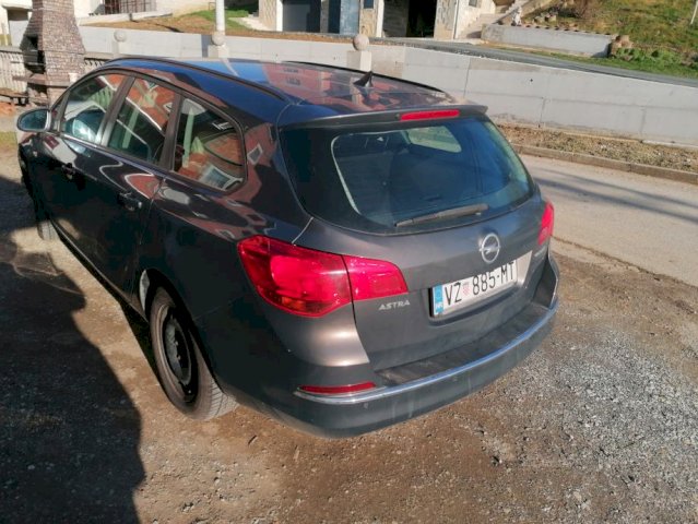 Opel Astra Karavan 1,7 CDTI (ZAMAŠNJAK ZAMJENJEN