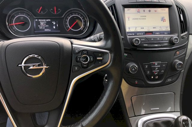 Opel Insignia karavan 1.6CDTI 2016.g.