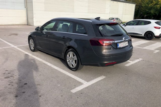 Opel Insignia karavan 1.6CDTI 2016.g.