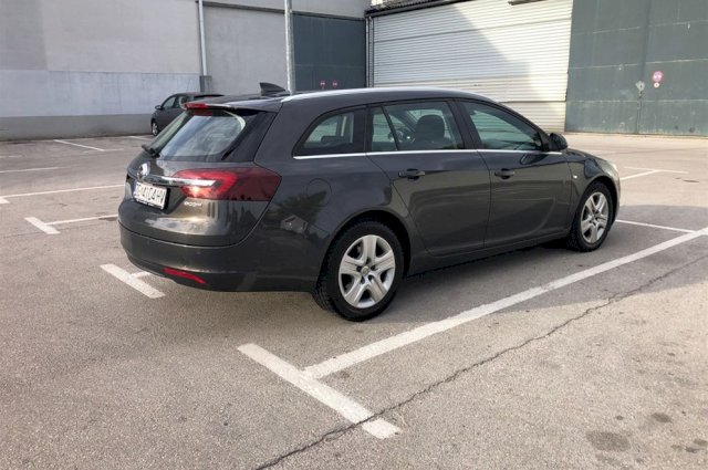 Opel Insignia karavan 1.6CDTI 2016.g.
