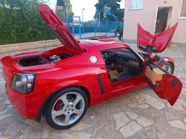 Opel Speedster 2,2 16V