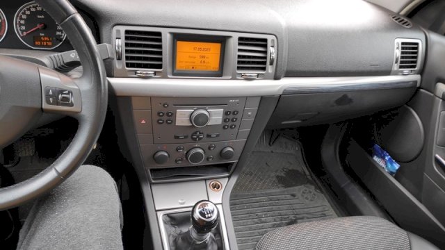 Opel Vectra 1.9 CDTI