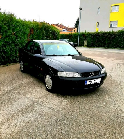 Opel vectra 1.6I