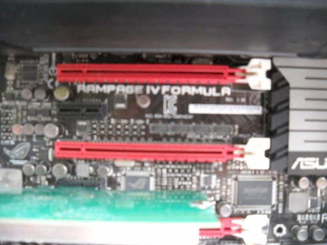 PC INTEL i7 3930K,8 GB RAM,120 GB SSD,500 GB HDD