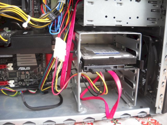 PC INTEL i7 3930K,8 GB RAM,120 GB SSD,500 GB HDD