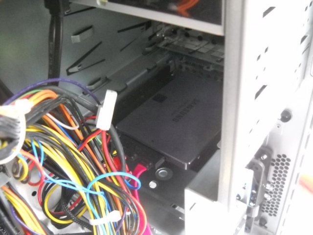 PC INTEL i7 3930K,8 GB RAM,120 GB SSD,500 GB HDD