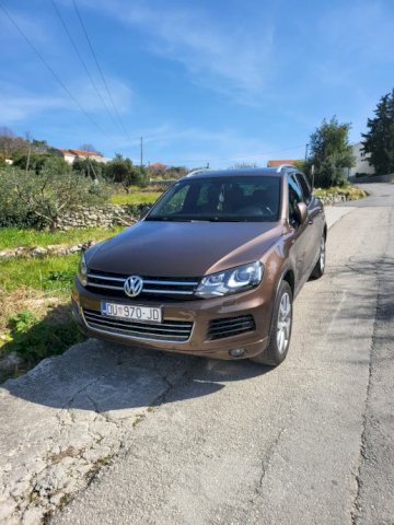PREMIEUR 715 De luxe + VW Touareg V6 TDI