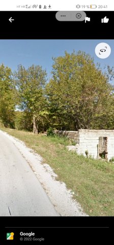 Parcele u blizini rijeke Korane