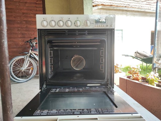 Peč MIELE Se Lice H-818